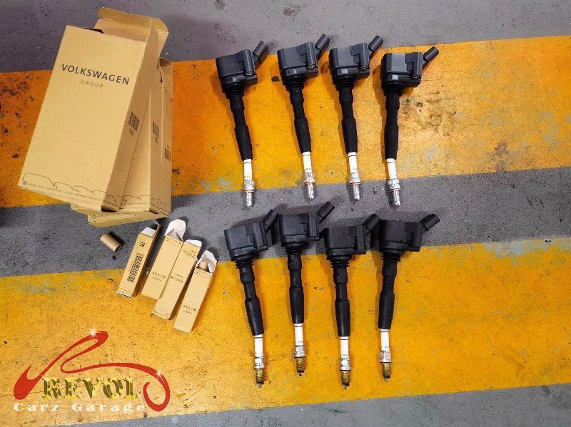 A full set of new genuine Audi-spec coils and plugs ready to fit.