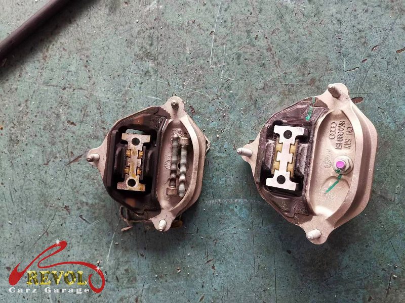 A full set of new genuine Audi spark plugs going in.