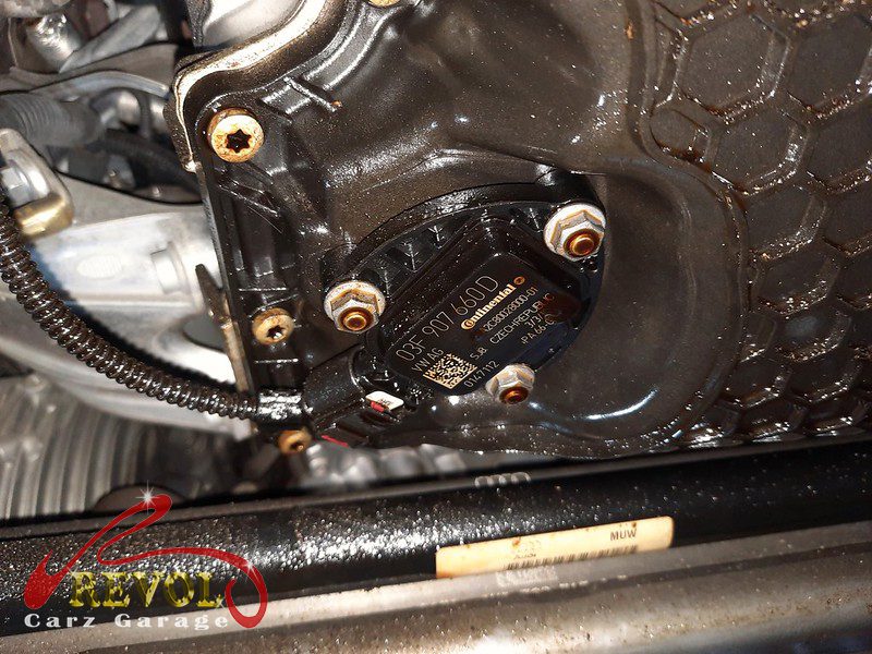The sump pan removed and the mating faces cleaned back to bare metal.
