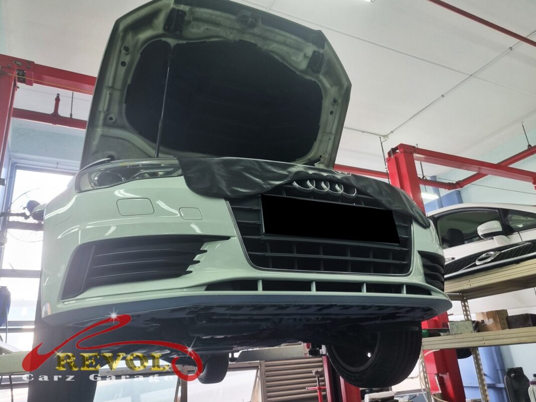 The engine oil and filter changed on the Audi A3.