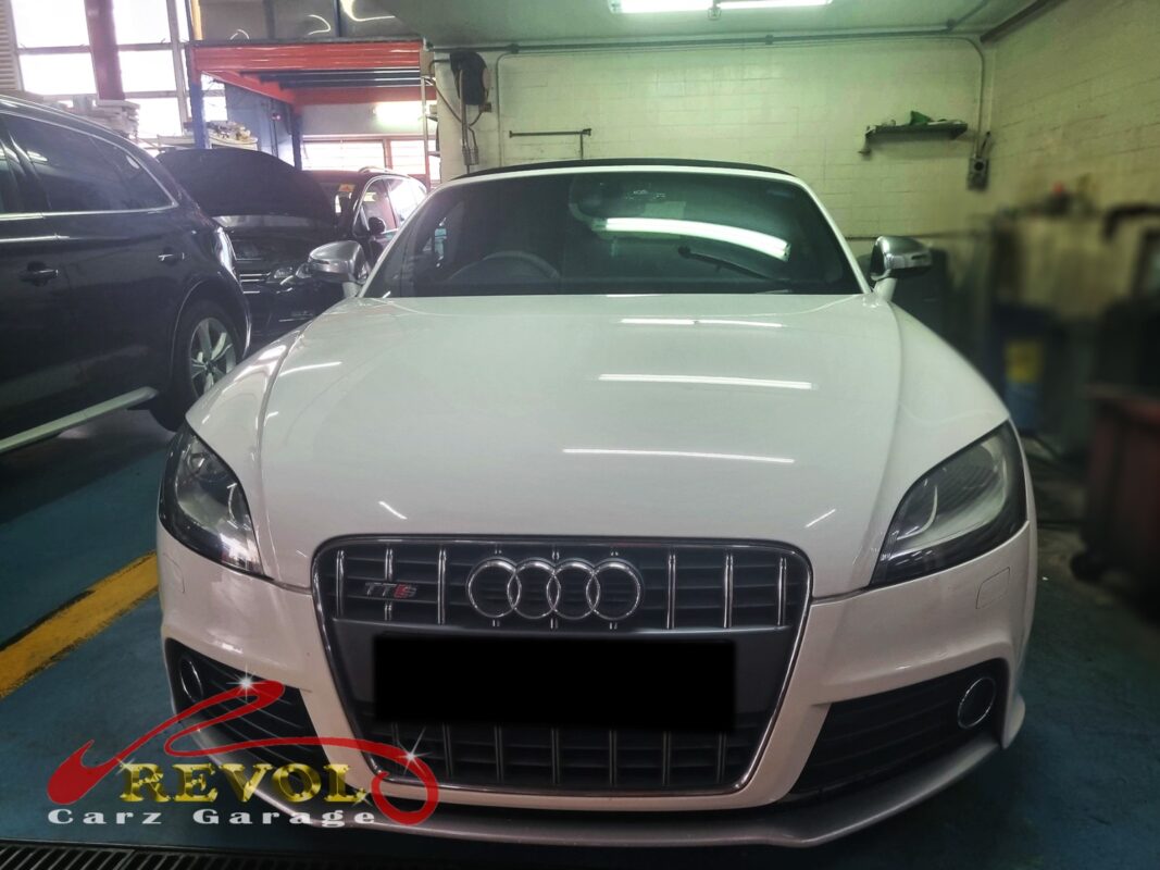 Audi TTS parked at the workshop, in for EVAP purge valve diagnosis.