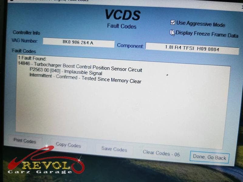 The Audi scan tool connected to the A5 showing the low fuel rail pressure.