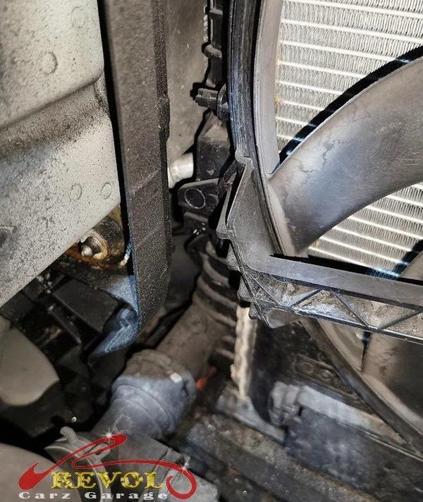 The pressure test on the Audi A4 cooling system bringing out the leaking hose.
