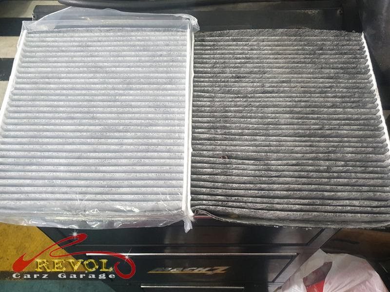 The new genuine Audi-spec engine air filter and cabin filter ready to fit.