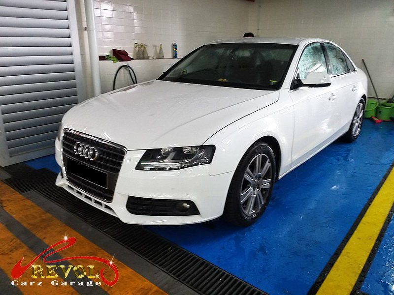The new genuine Audi-spec sensor ready to fit.