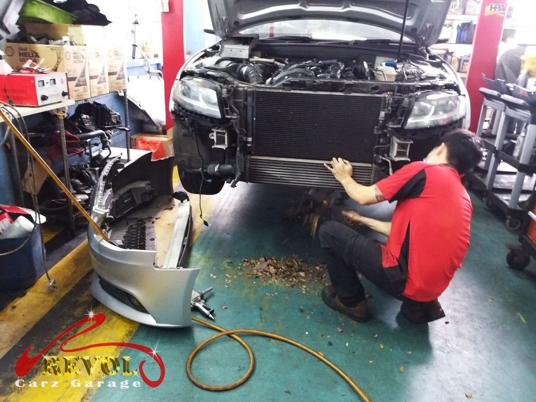 The new genuine Audi-spec coolant temperature sensor ready to fit.