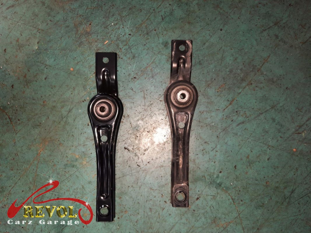 The new genuine Audi-spec engine and gearbox mounts ready to fit.