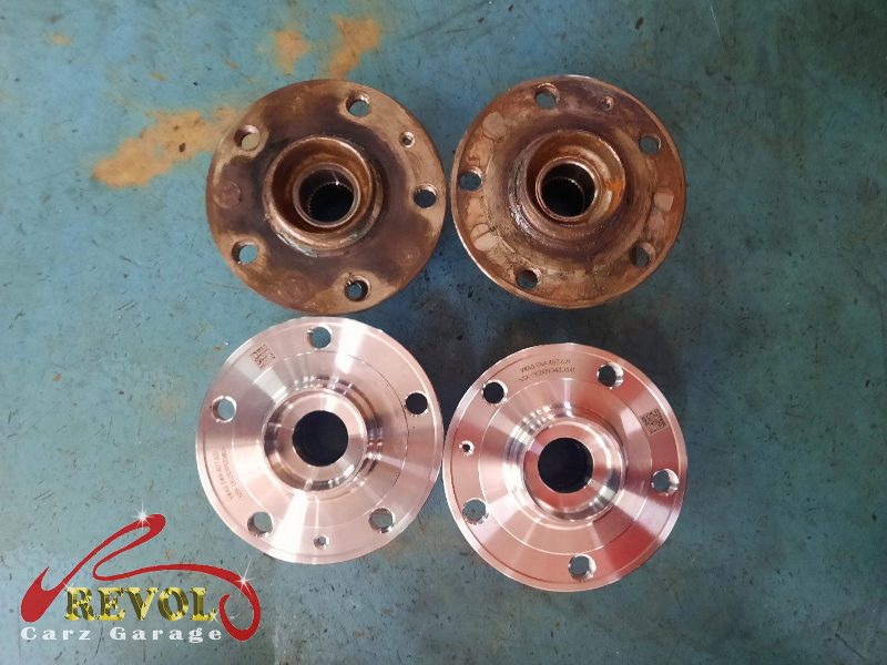 The new genuine Audi-spec wheel bearing ready to fit.