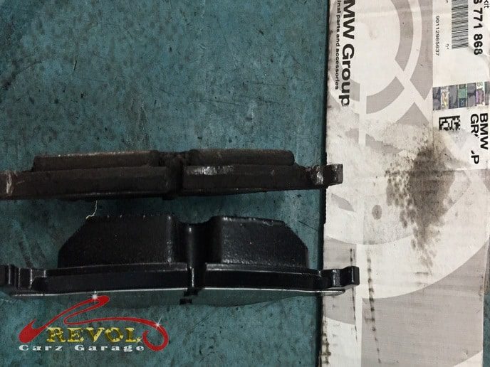 The new genuine BMW-spec oil separator ready to fit.
