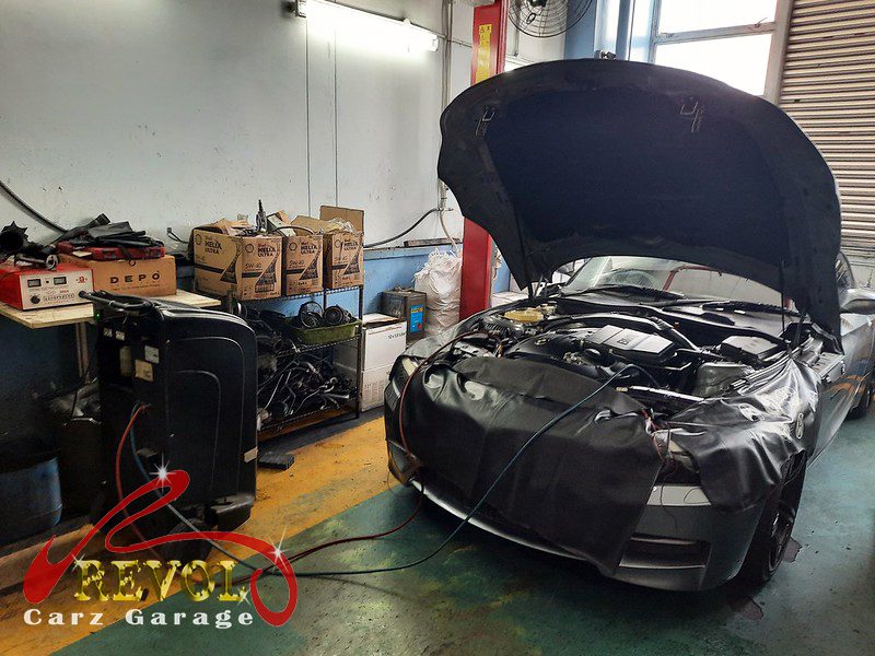 The new BMW-spec compressor and receiver-drier ready to fit.