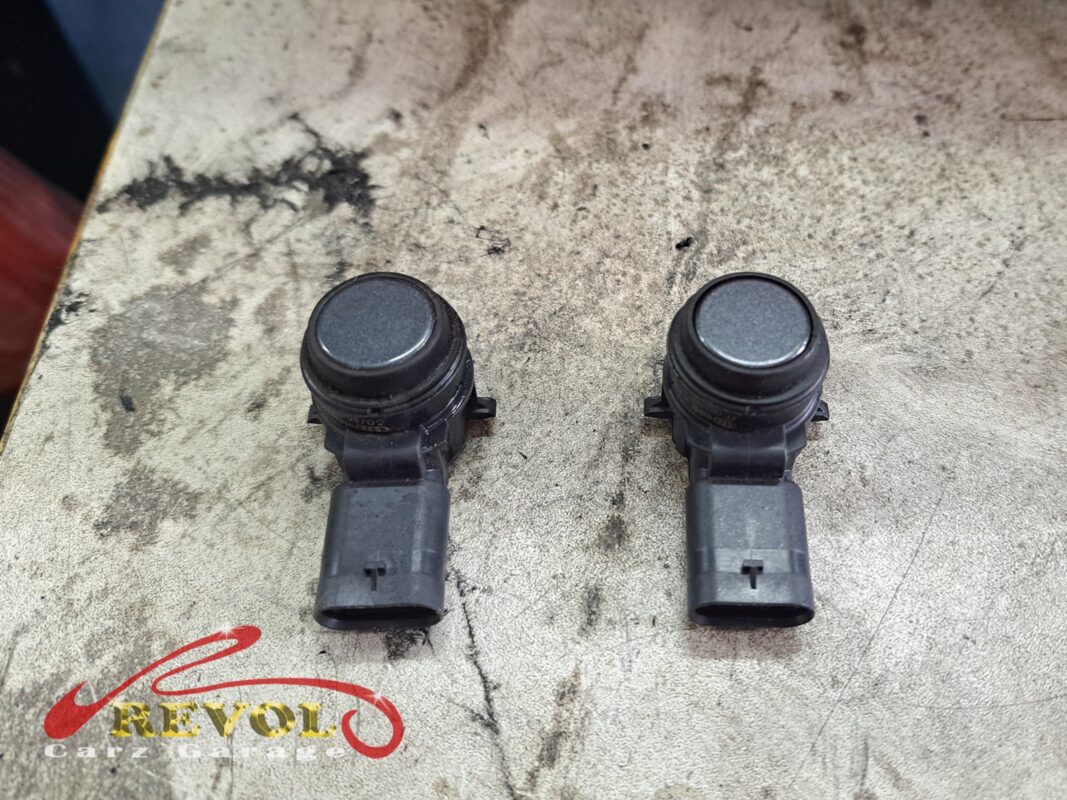 The new BMW-spec parking sensor ready to fit.