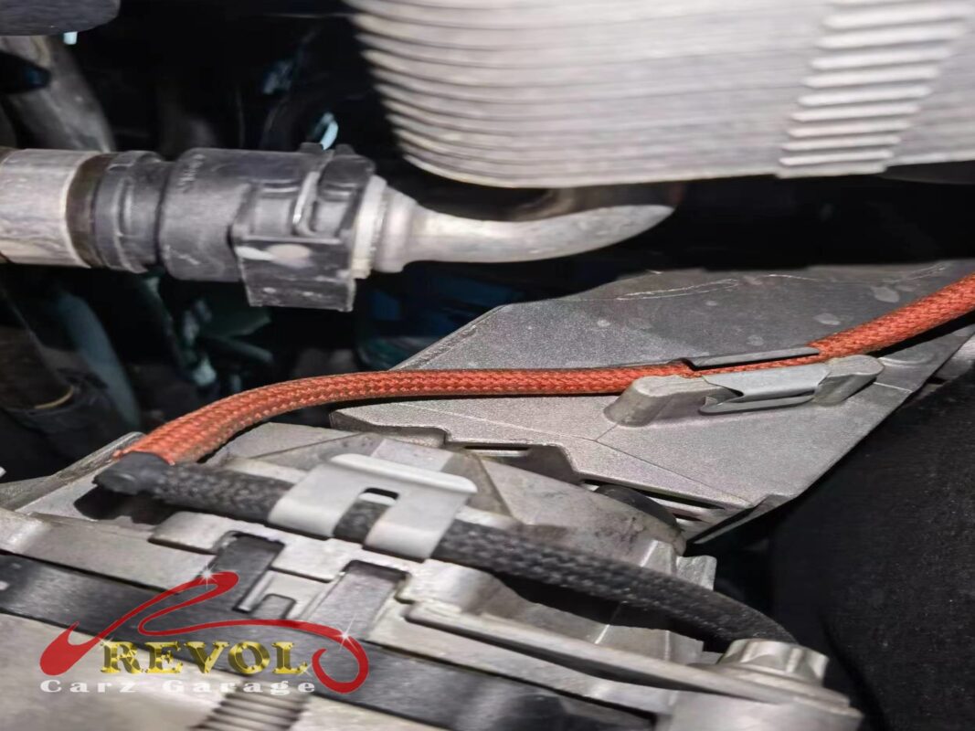 The gearbox mount removed showing the shift under load.