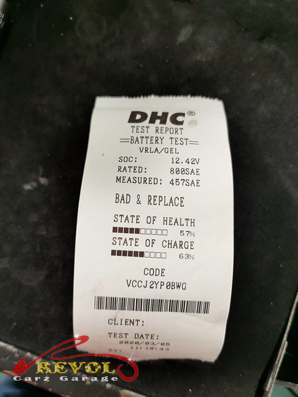 The battery test flagging the worn battery on the BMW 220i.