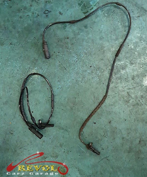 The new genuine BMW-spec wheel speed sensor ready to fit.