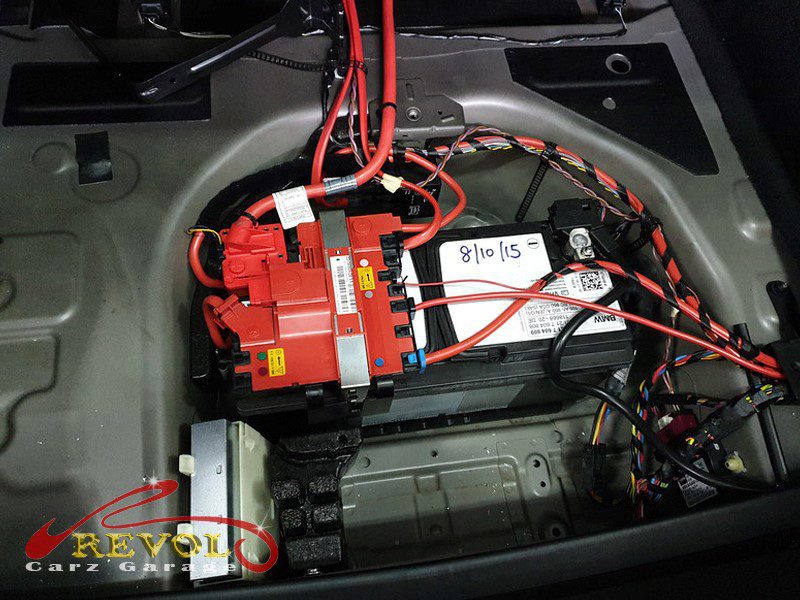 The engine oil and filter changed on the BMW 640i.