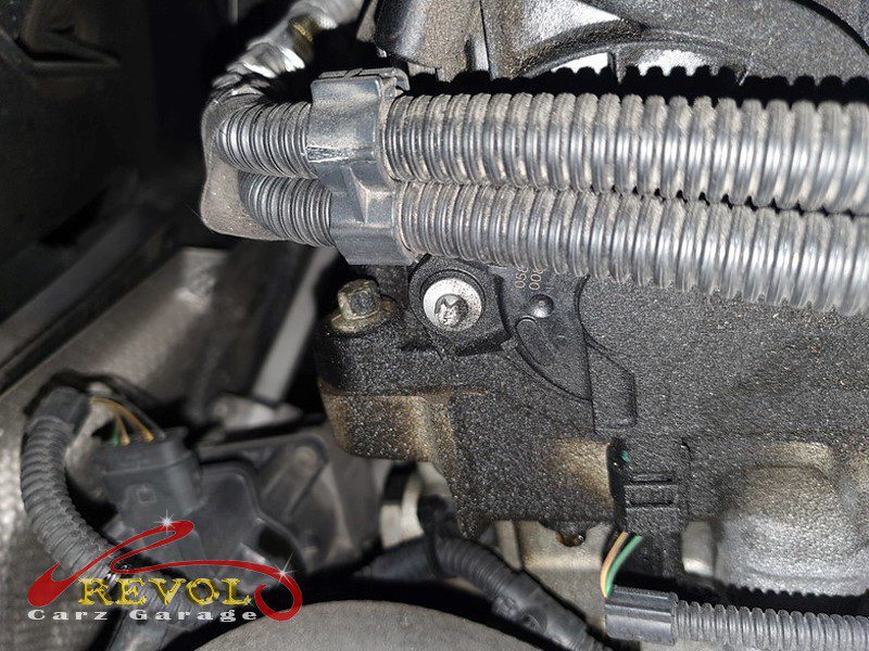 The oil weep traced to the valve cover seal on the BMW X3.