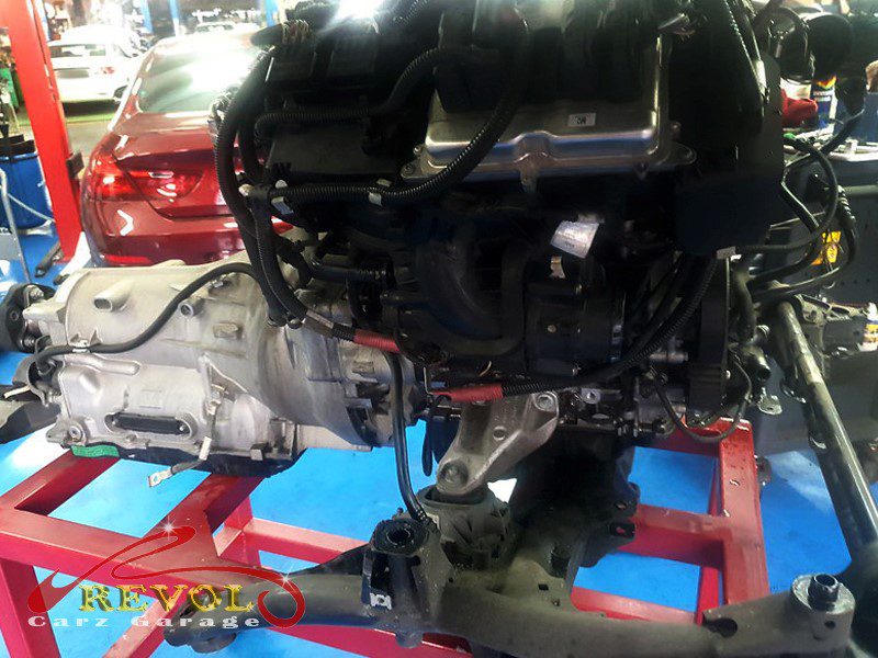 The worn internals inspected and laid out for renewal.