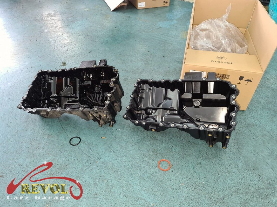The new fresh sump seal ready to fit.