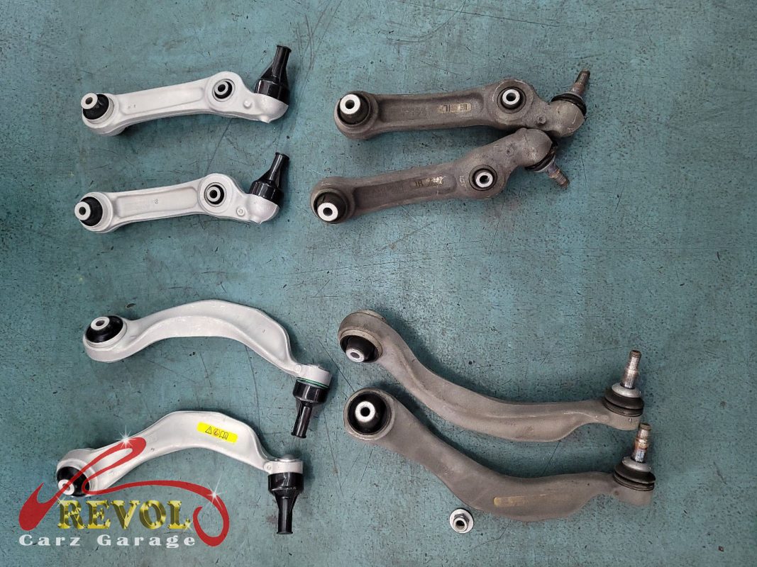 The new genuine BMW-spec anti-roll bar drop links ready to fit.