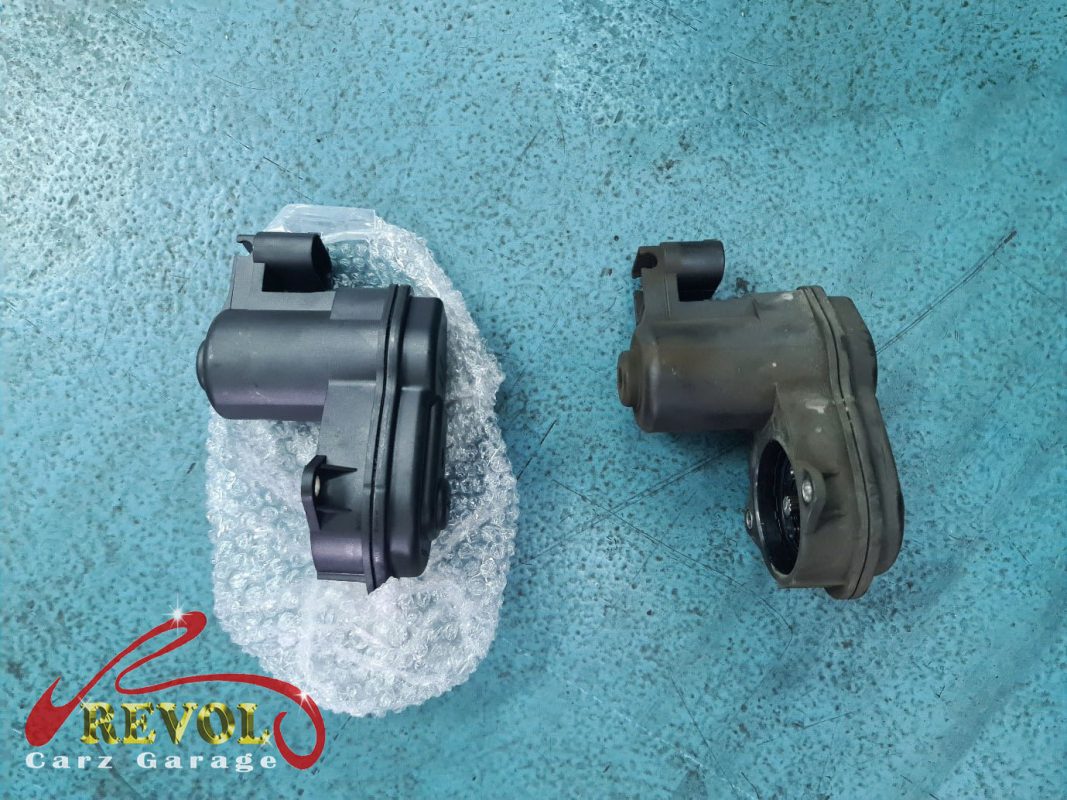 The new actuator installed and connected up.