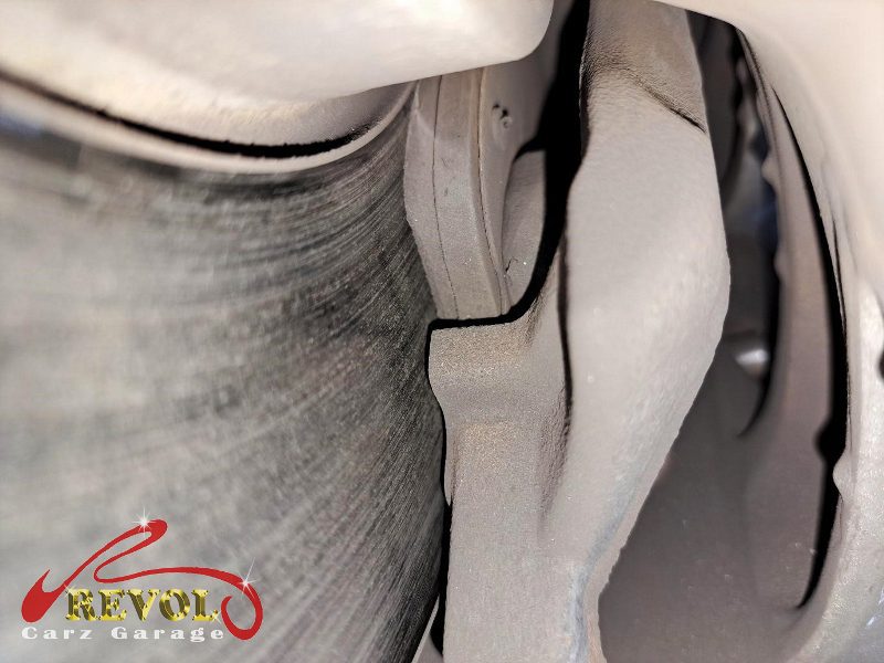 The engine oil and filter changed on the Mercedes-Benz A200.