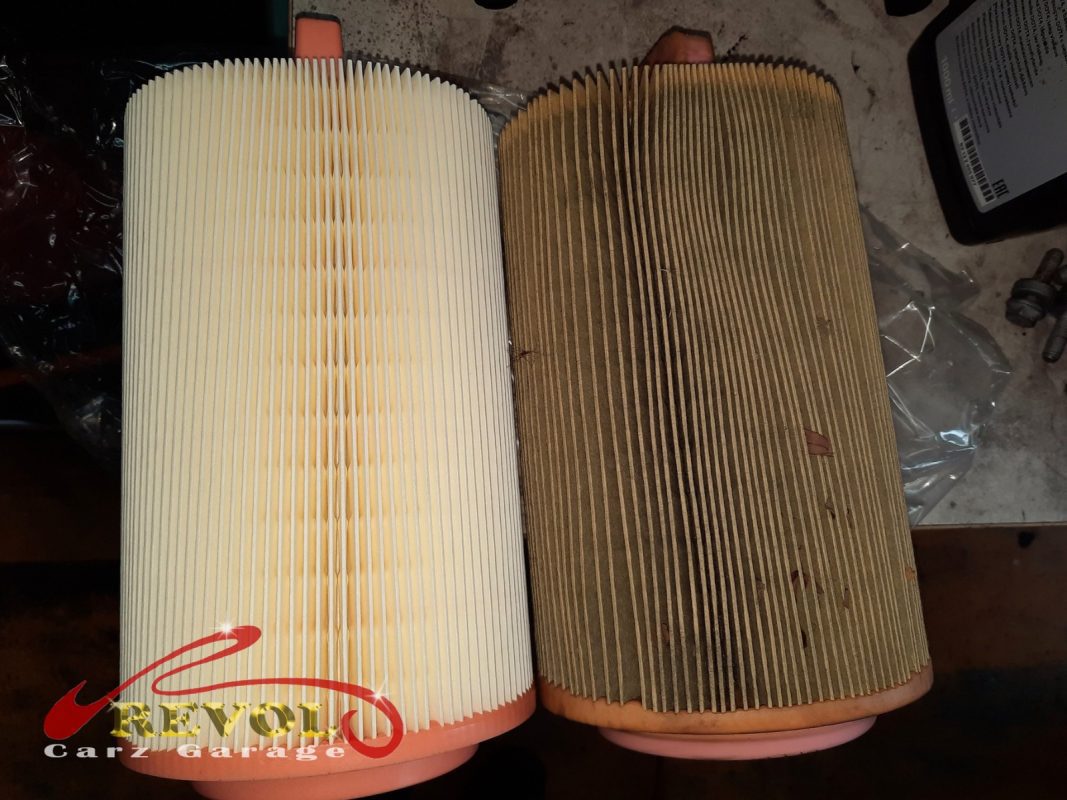The engine oil and filter changed on the Mercedes-Benz SLK200.