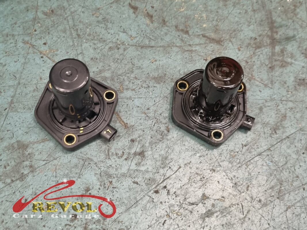 The new Mercedes-spec oil level sensor ready to fit.