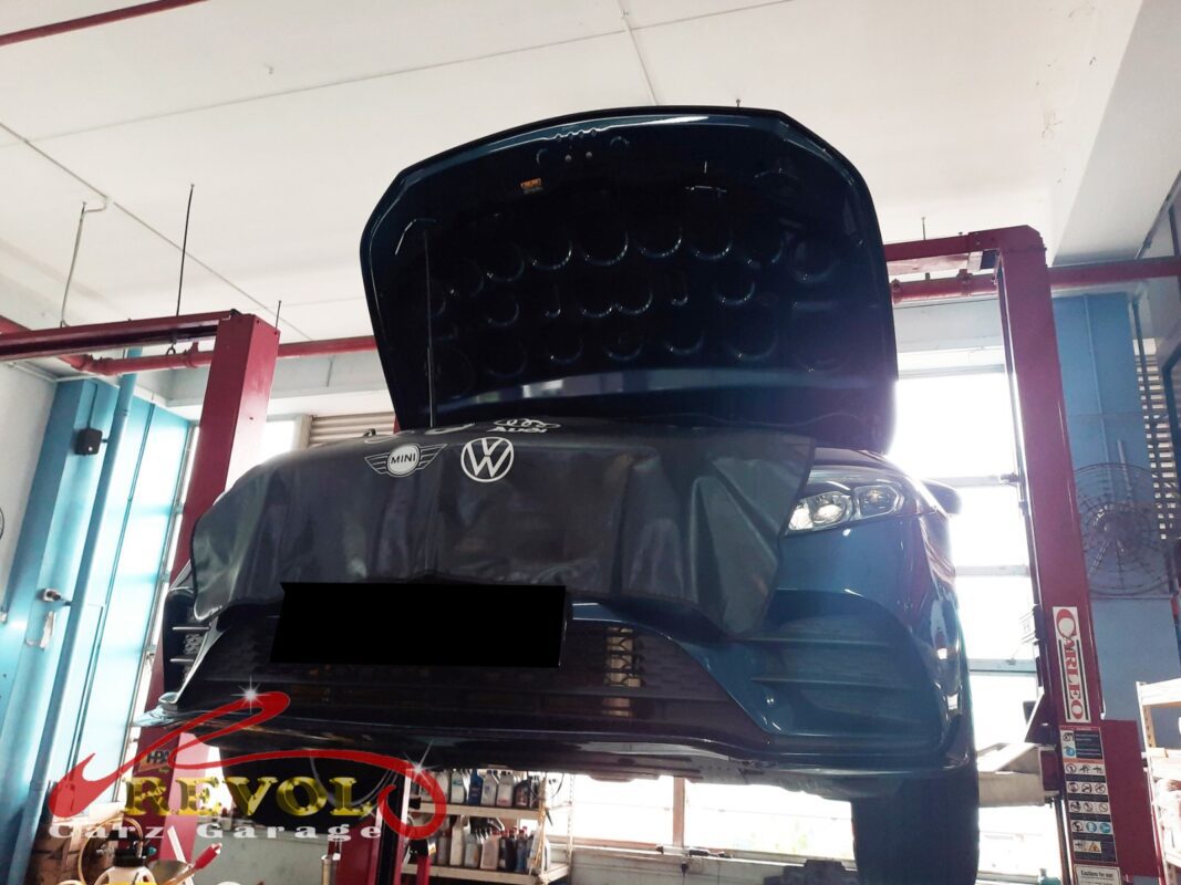 The cooling system checked on the Mercedes-Benz A200 with the engine overheating.