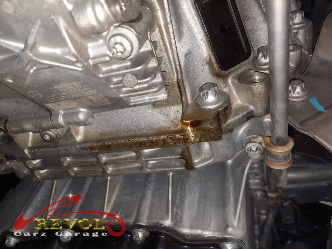 The gearbox dropped to reach the flywheel.