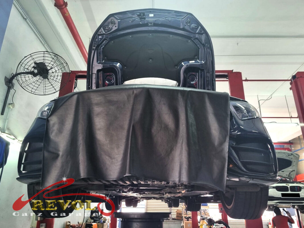 The engine oil and filter changed on the Mercedes-Benz CLS350.