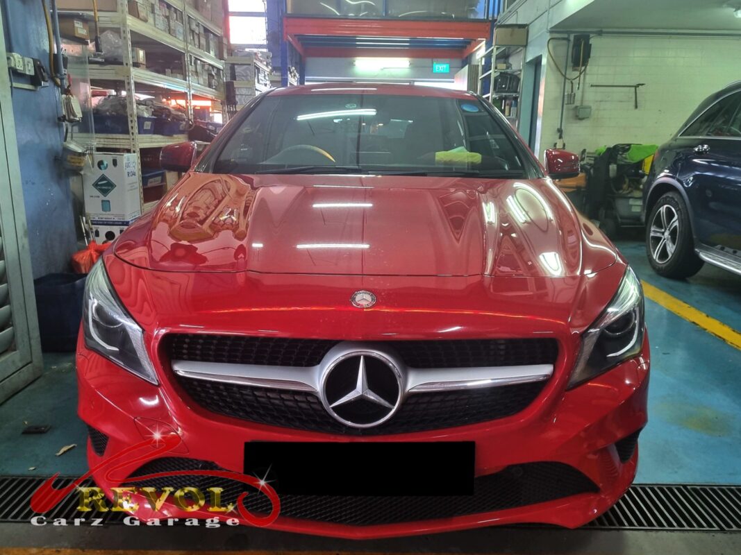 Mercedes-Benz C180 with the engine bay open for mount replacement.