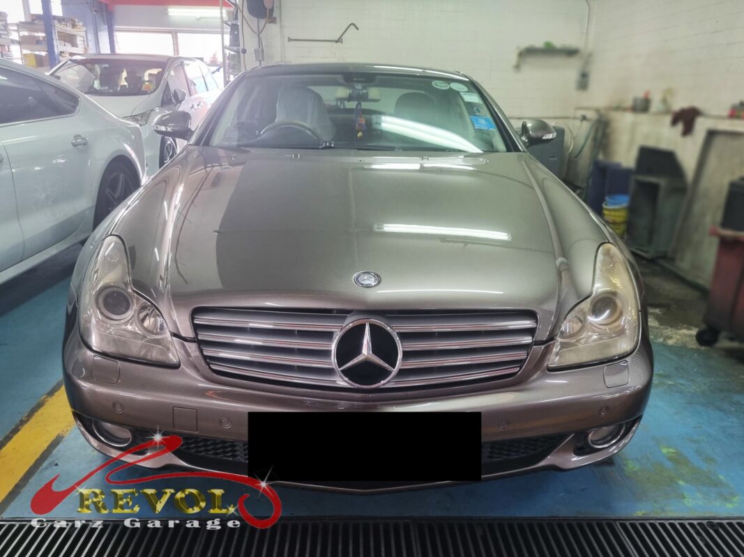 Mercedes-Benz CLS350 in for fuel pump and filter replacement.