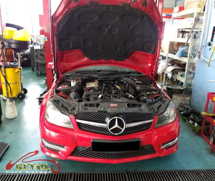 Mercedes-Benz C220 at the workshop, in for a coolant leak diagnosis.