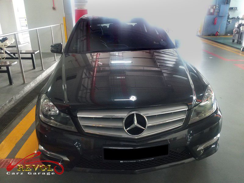 Mercedes-Benz C180 parked at the workshop, in for a cold-start squeal diagnosis.