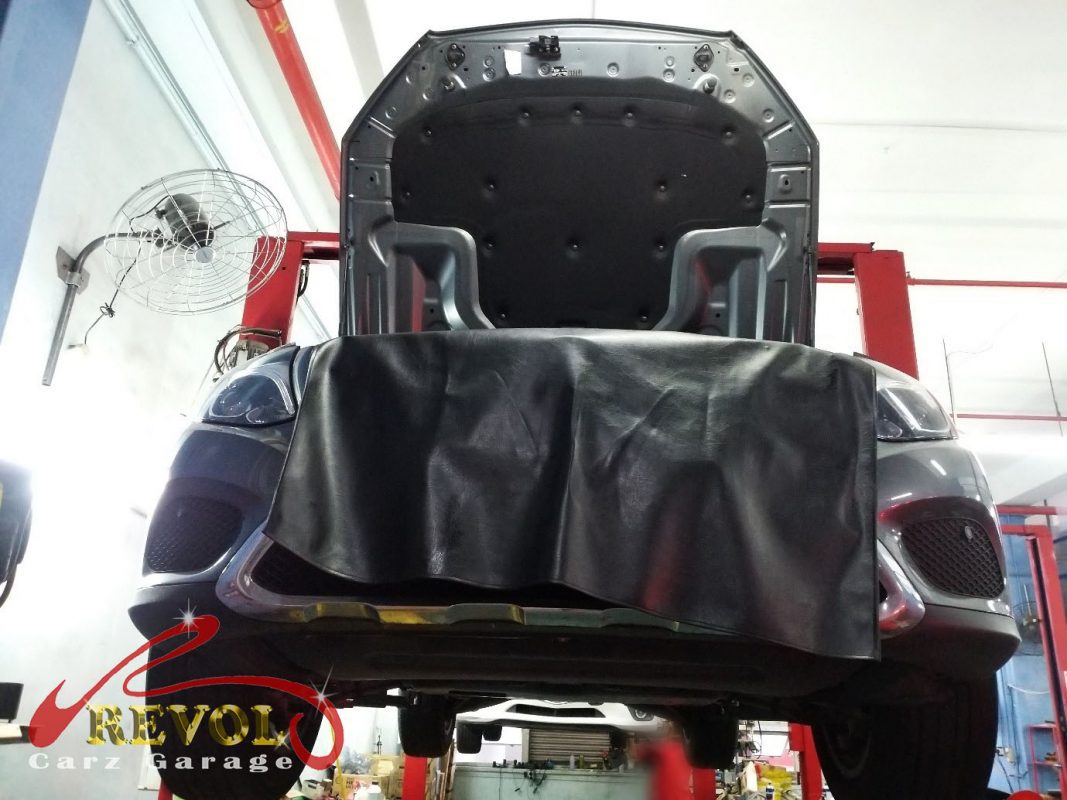 The engine oil and filter changed on the Mercedes-Benz GLC250.