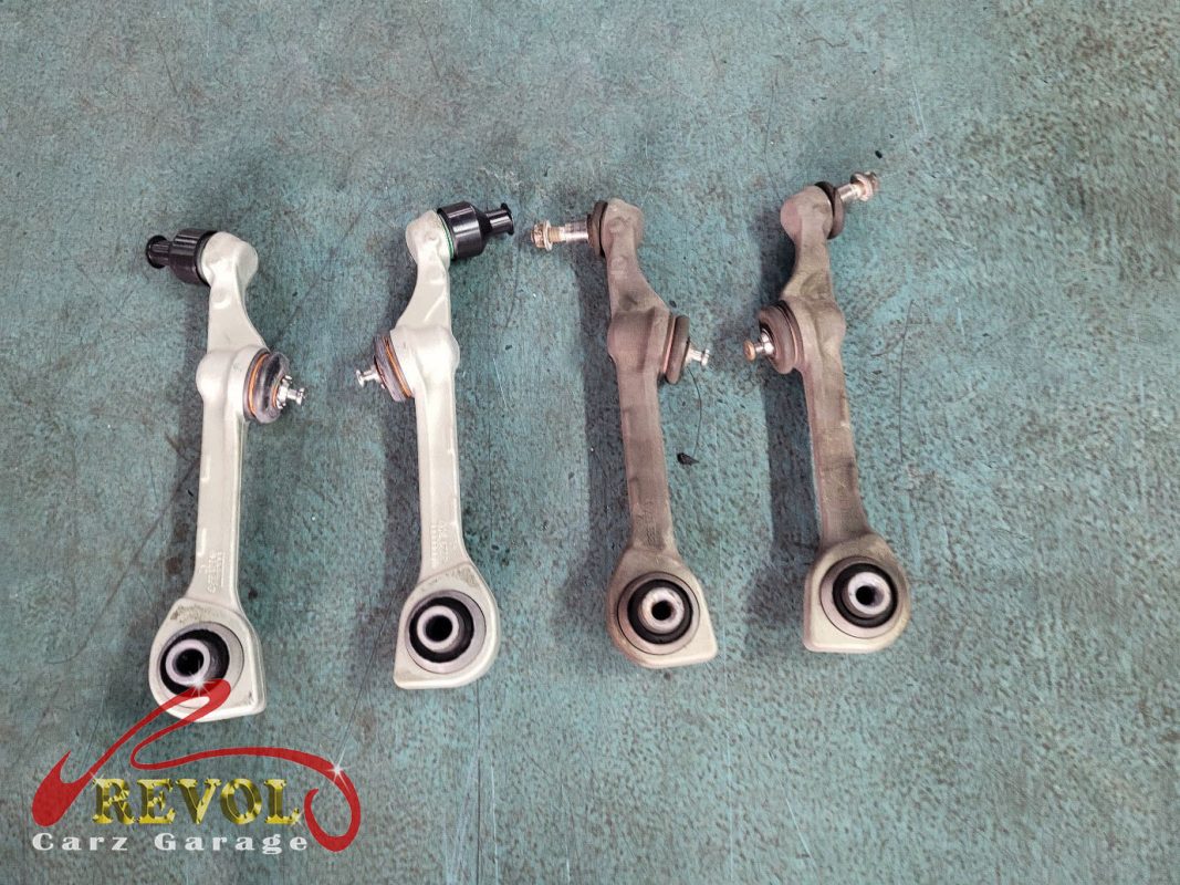 The new anti-roll bar drop links ready to fit.