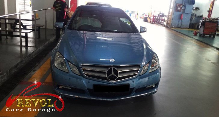 Mercedes-Benz E250 parked at the workshop, in for an overheating diagnosis.