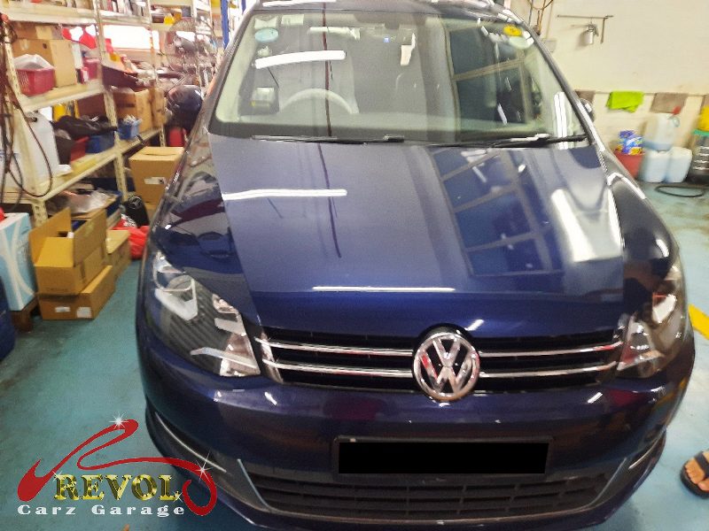 Volkswagen Sharan parked at the workshop, in for aircon compressor inspection.