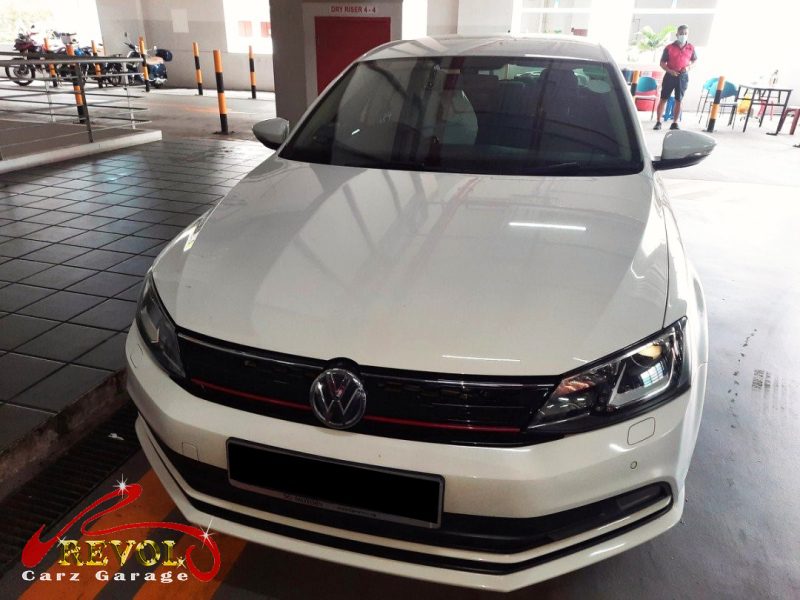 Volkswagen Jetta parked at the workshop for a fuel filter change.