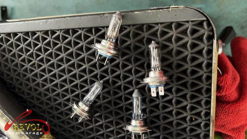 The transmission mount removed showing the play under load.