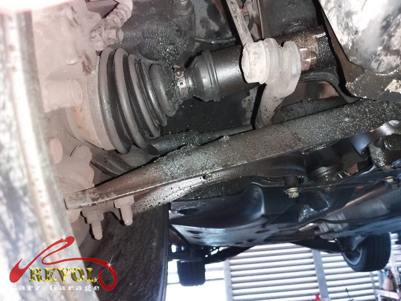 The new VW-spec drive belt, tensioner and idlers ready to fit.