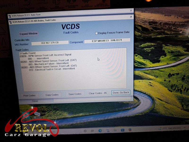Diagnostic scan on the Volkswagen Golf pointing to the failed wheel speed sensor.