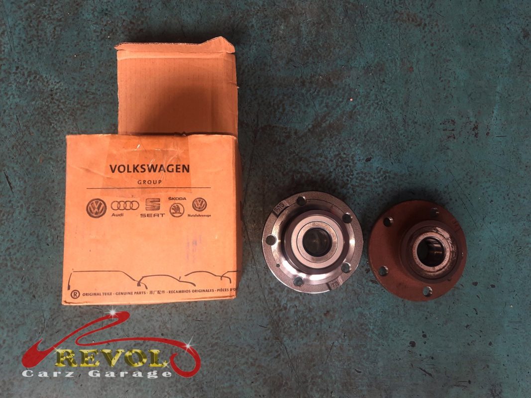 The old hub bearing assembly removed from the hub.