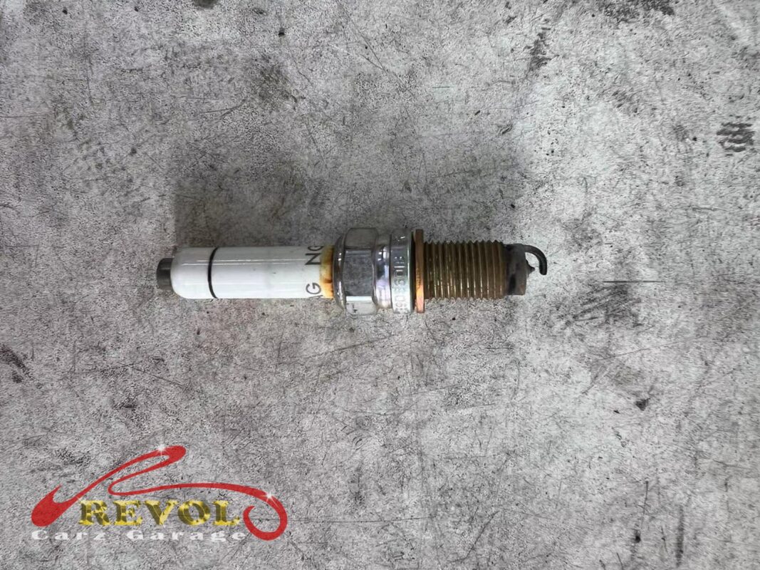 The new VW-spec spark plugs ready to fit.