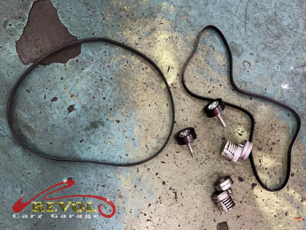 The new VW-spec belt, tensioner and idler pulley ready to fit.