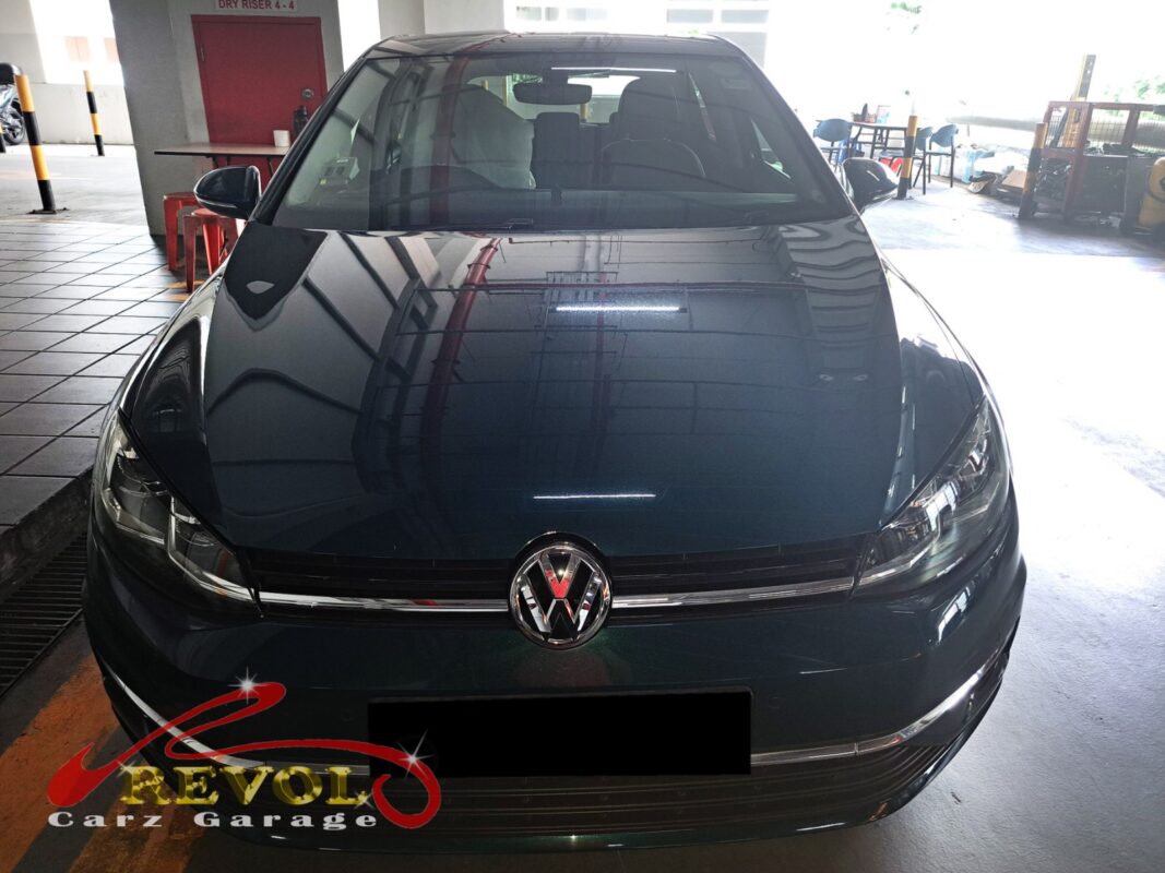 Volkswagen Golf in the workshop for cooling coil replacement.