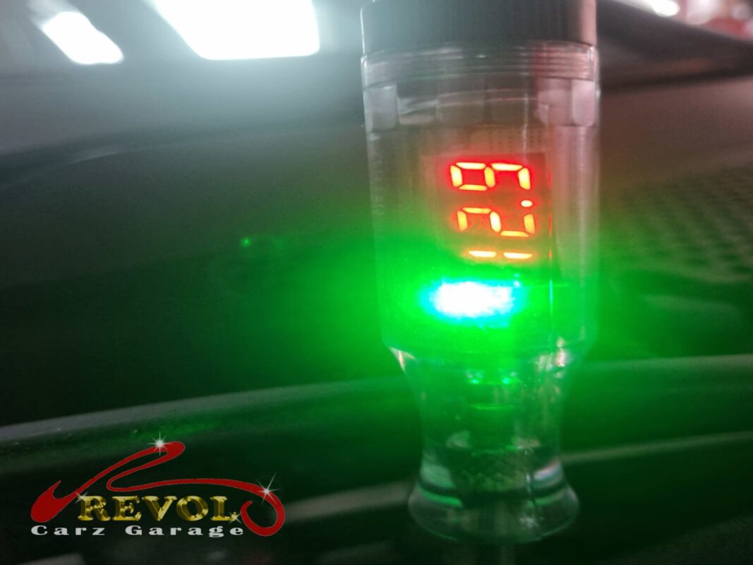 A voltage check showing the system not holding charge voltage, the trail to the alternator.