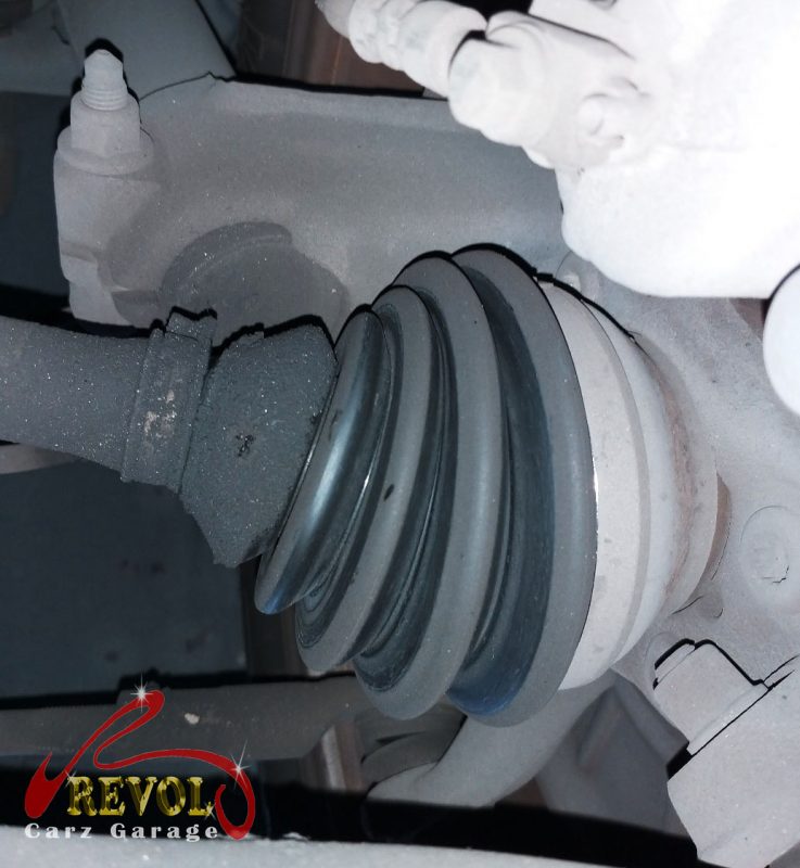 The drive shaft taken off and the CV joint opened up.