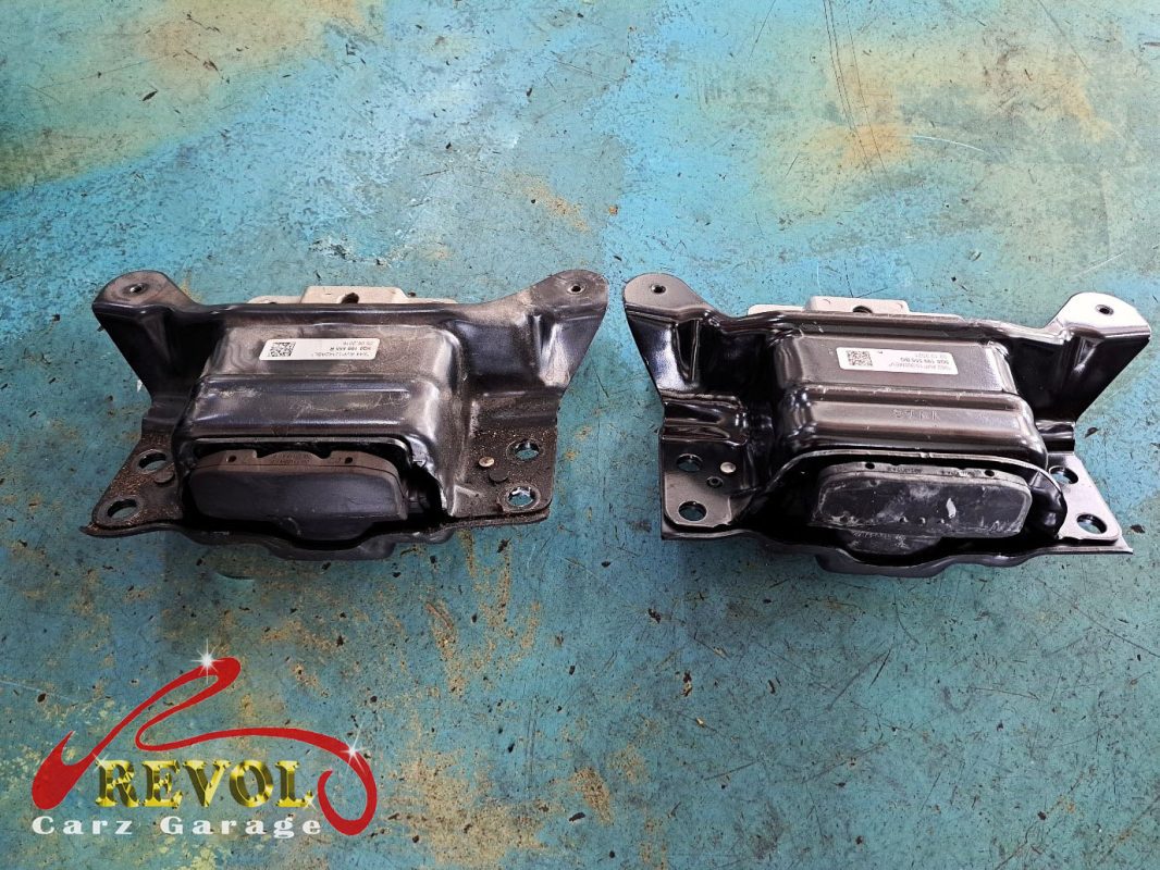 The new genuine VW-spec engine and gearbox mounts ready to fit.