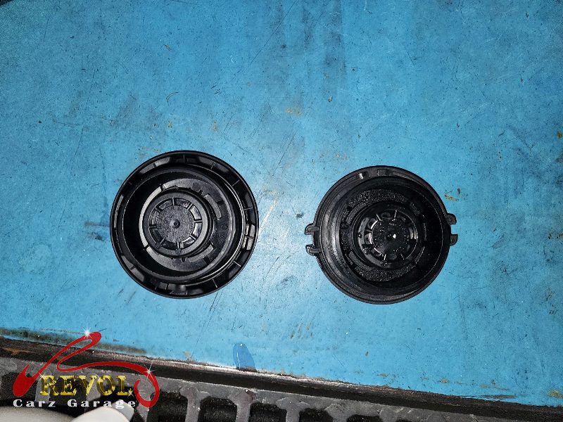 The new genuine VW-spec coolant tank and cap ready to fit.